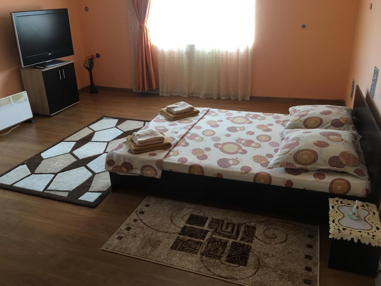 Vila La Izvorul Putinei Хацег Экстерьер фото